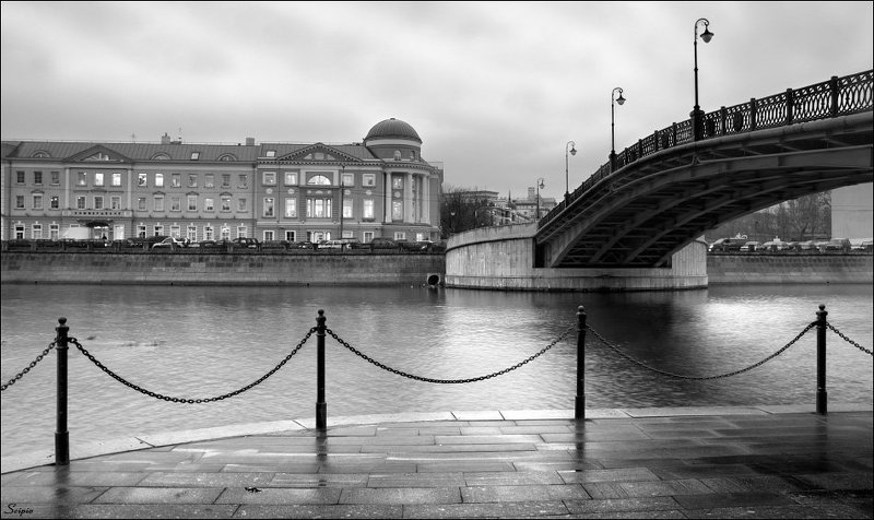 кадашевская, набережная Осенний вид на Кадашевскую набережнуюphoto preview