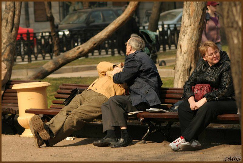 мужчины, пятница ,жанр ,репортаж ,парк, весна Пятница. \