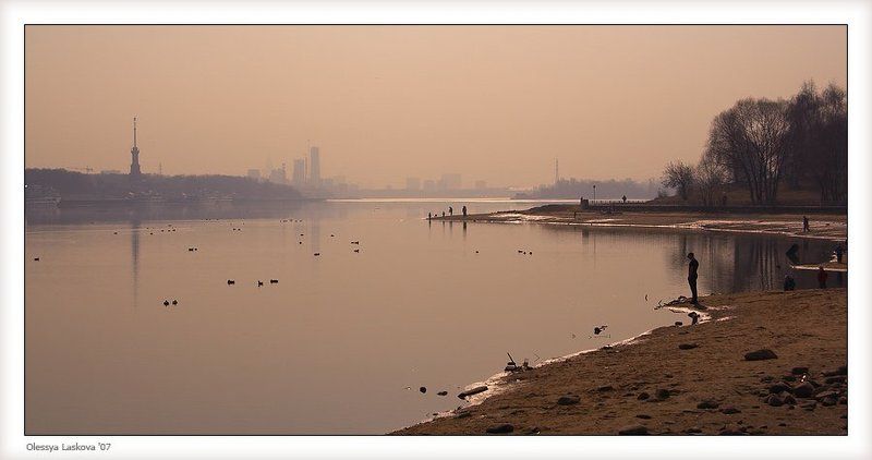 тишина, набережная, одиночество когда тихоphoto preview