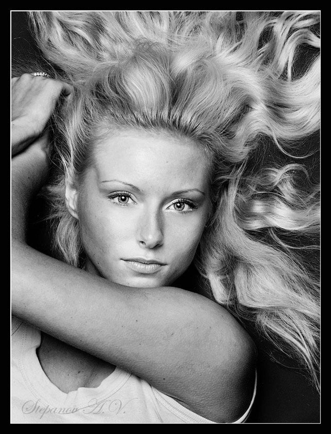 Princess of winds. Автор: Александр Степанов princess of winds, портрет, принцесса, ветер, взгляд, Александр Степанов