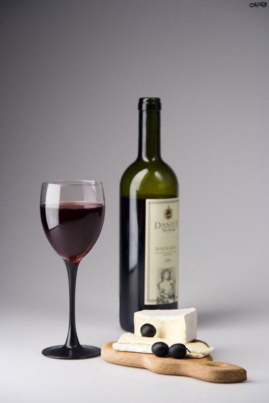 вино, стакан, сыр, бри ,маслины, натюрморт, классика Лаконичные цветаphoto preview