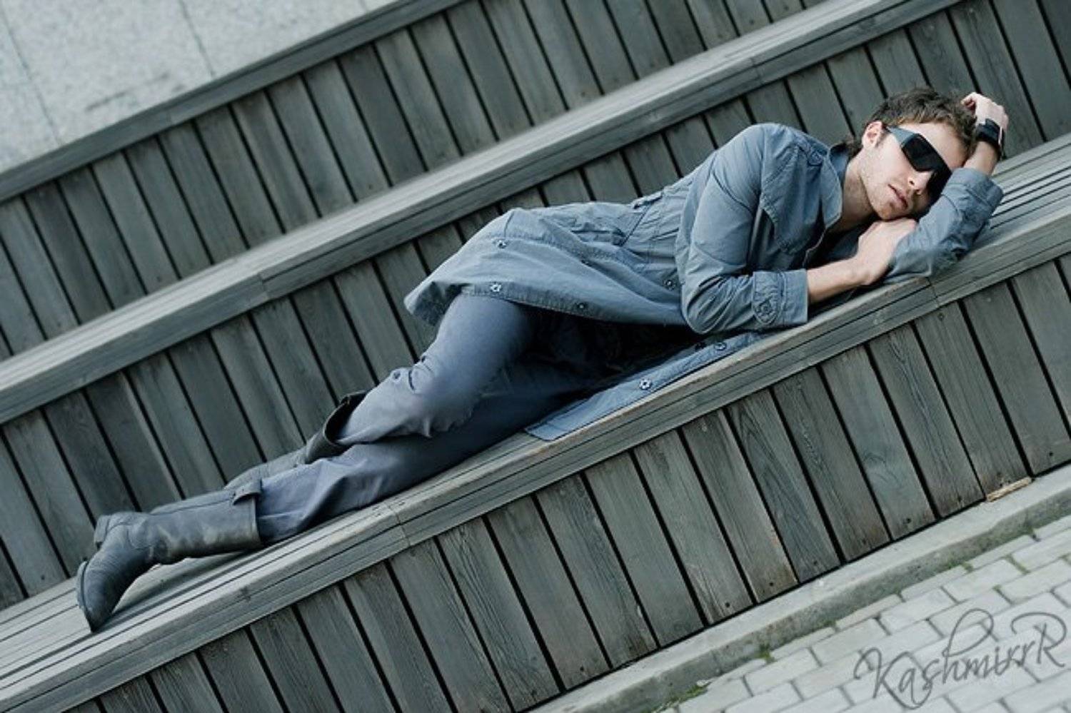 E.. Автор: KashmirrR , KashmirrR