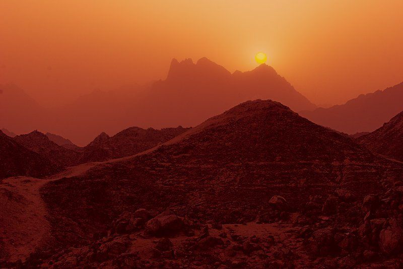 солнце, закат, египет, аравийская пустыня Зацепилось ...photo preview