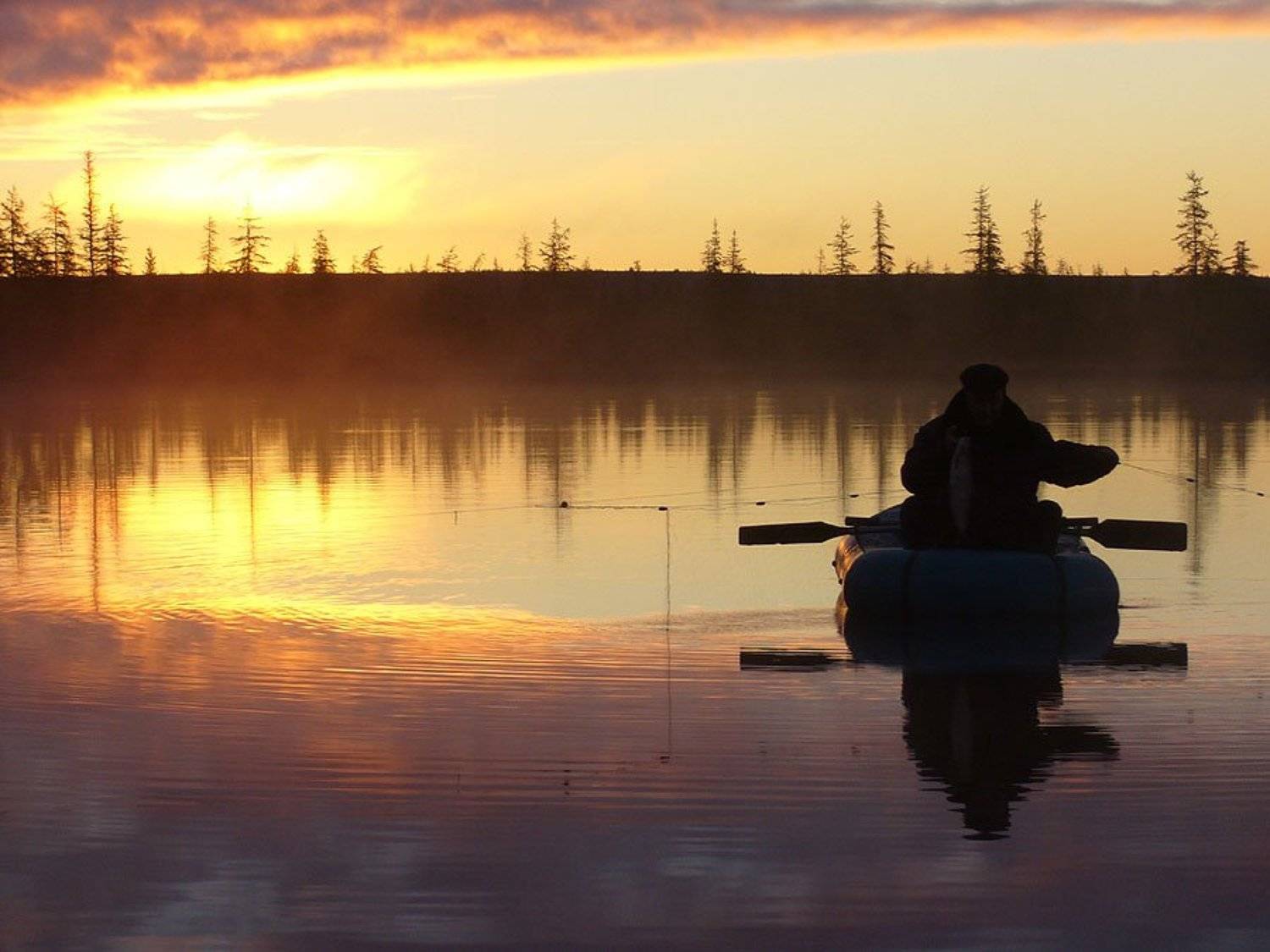 Утро рыбака. Автор: Солодухин Виктор утро,рыбак, озеро,якутия, Солодухин Виктор