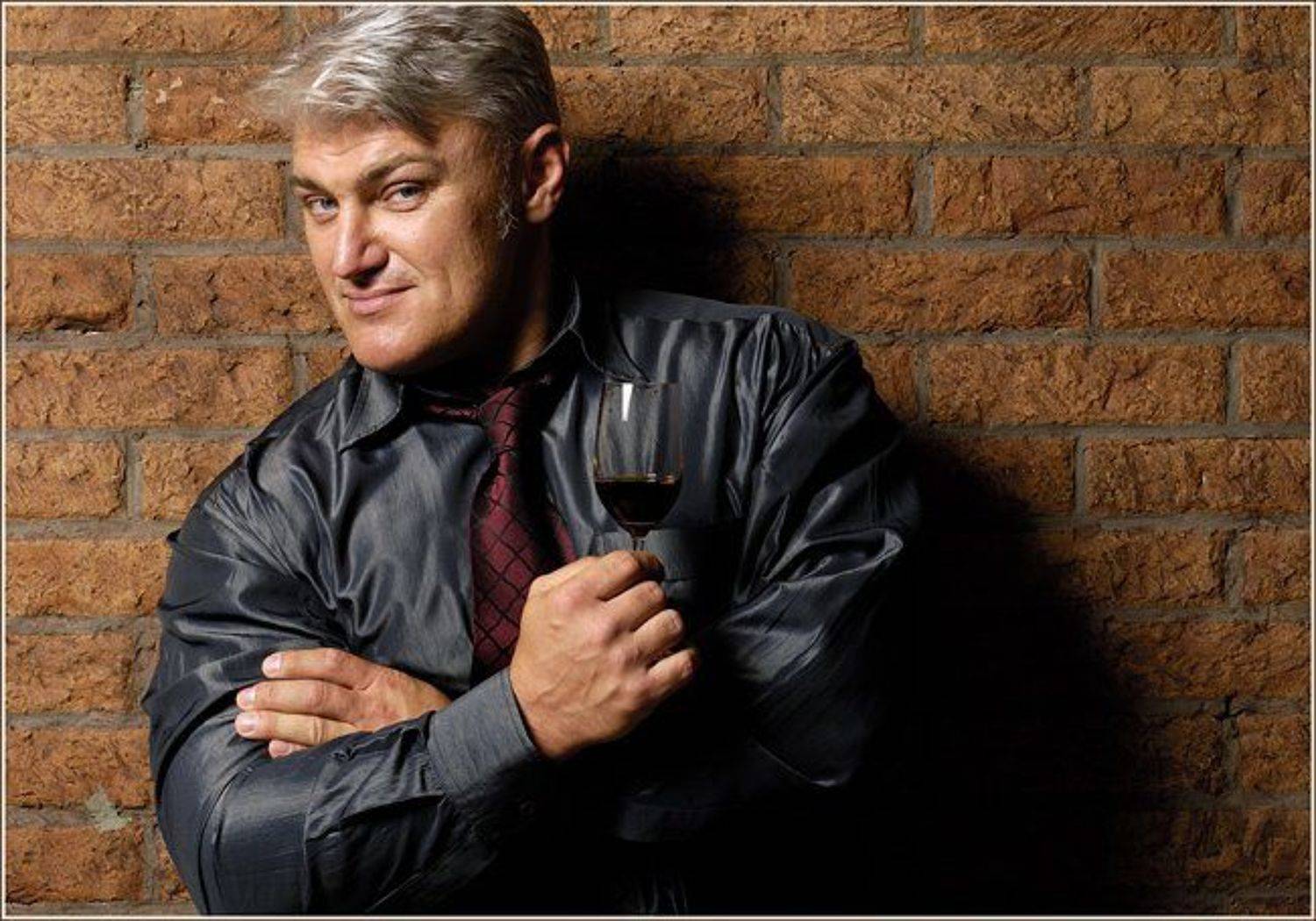 "динамит". Автор: алексей николаев , алексей николаев