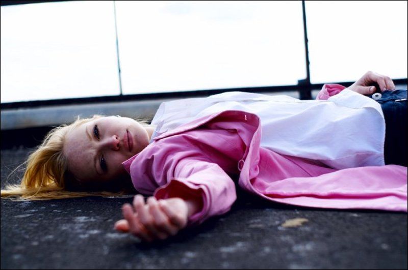 даша, крыша * * *photo preview