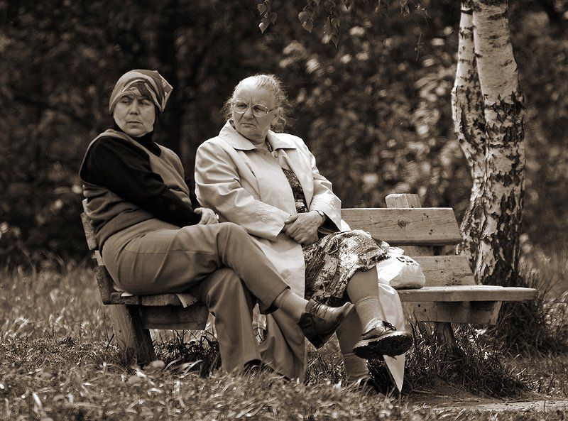 скамейка Блюстители нравственности!photo preview