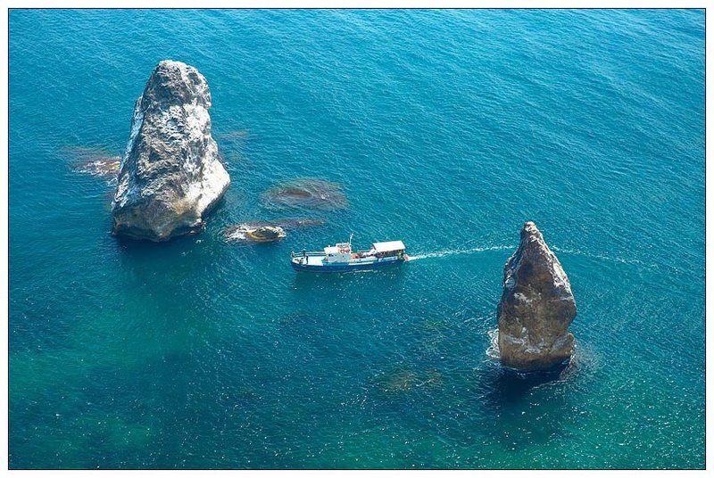 море, черное море, лазурь, берег, крым, солнце, скалы Меж скалphoto preview