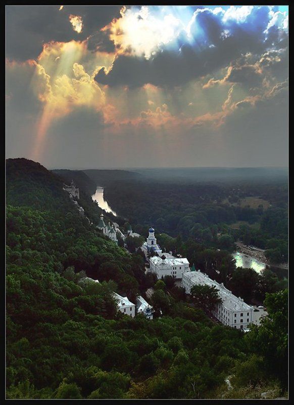 храм, монастырь, дождь, тучи, i_go Святогорьеphoto preview