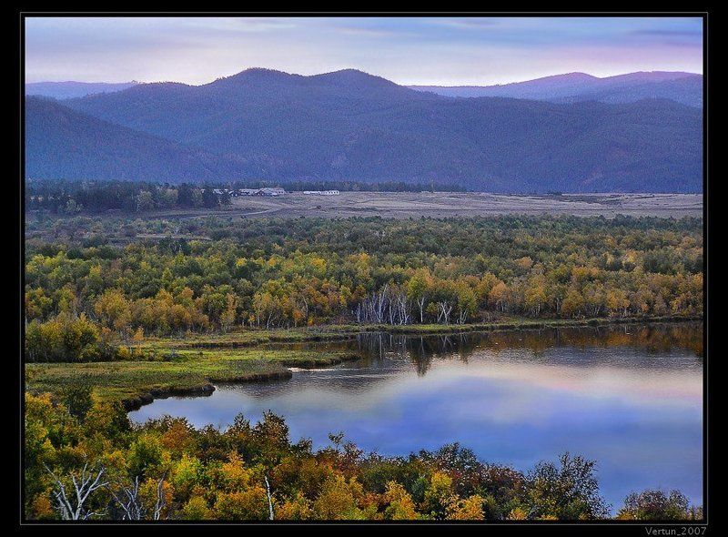 Озерная осеньphoto preview