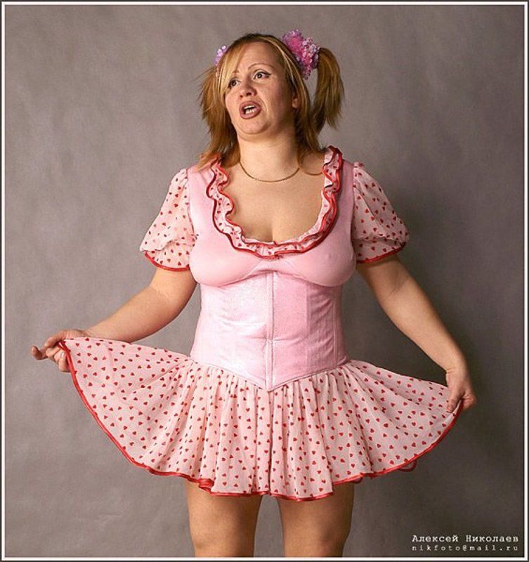 Ма-а-м! Ну нельзя же двадцать лет в одном платье фотографироваться!!!photo preview