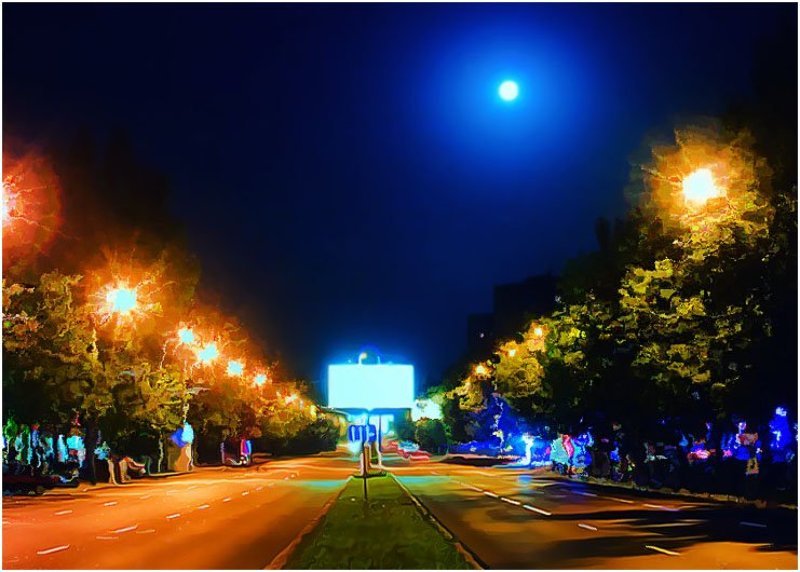 Городские зарисовки под луноюphoto preview