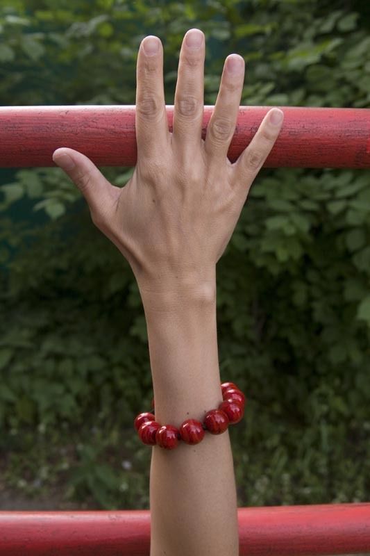 красный, зеленый, рука, браслет, неправильная, фотография О красно-зеленом наваждении...photo preview