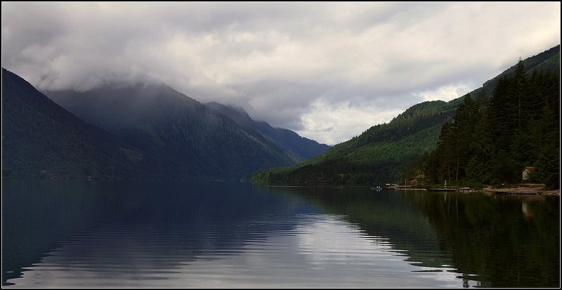 Озеро на Острове Ванкуверphoto preview