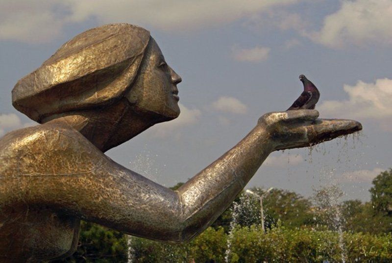 фонтан Монументальная нежностьphoto preview