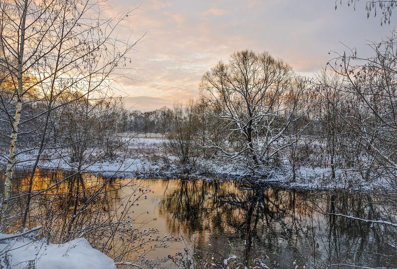 Вечерело у реки..photo preview