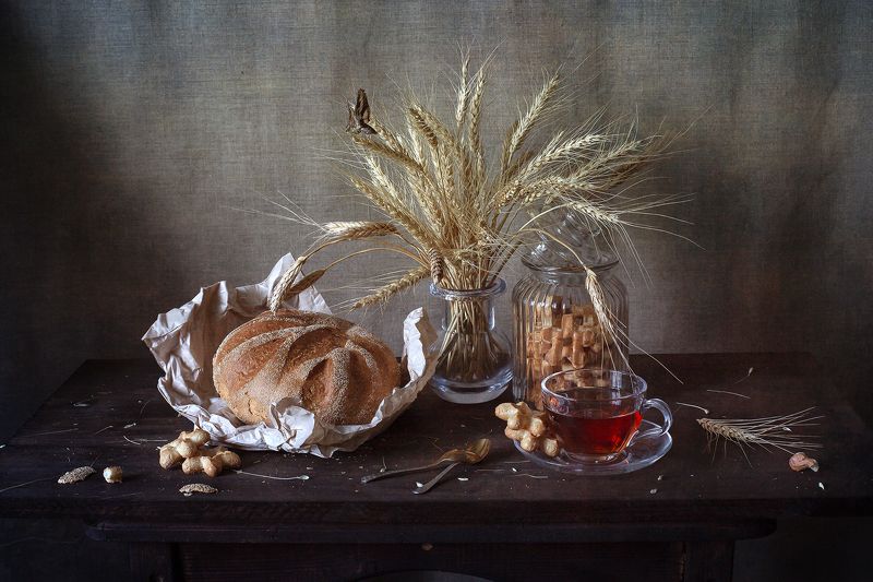 натюрморт, натюрморт со снедью, авторская работа, фотонатюрморт, чай, хлеб, злаки, печенье Чай с хлебом...photo preview