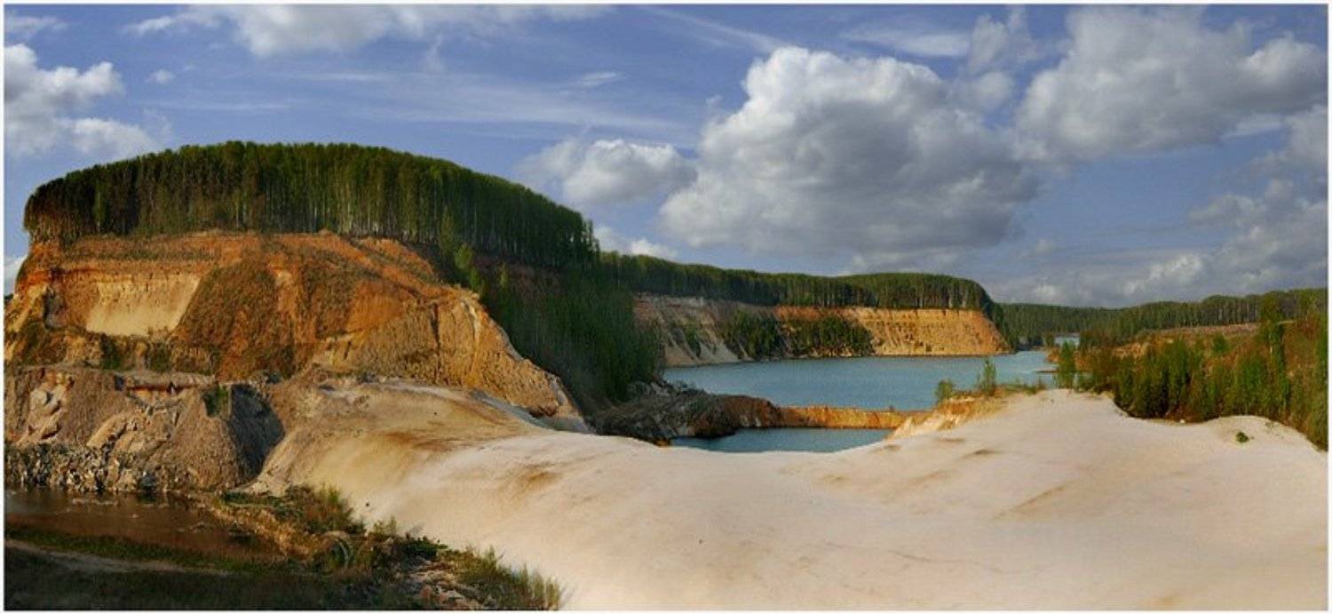 Вид на карьер в Дзержинке. Автор: Myhey , Myhey