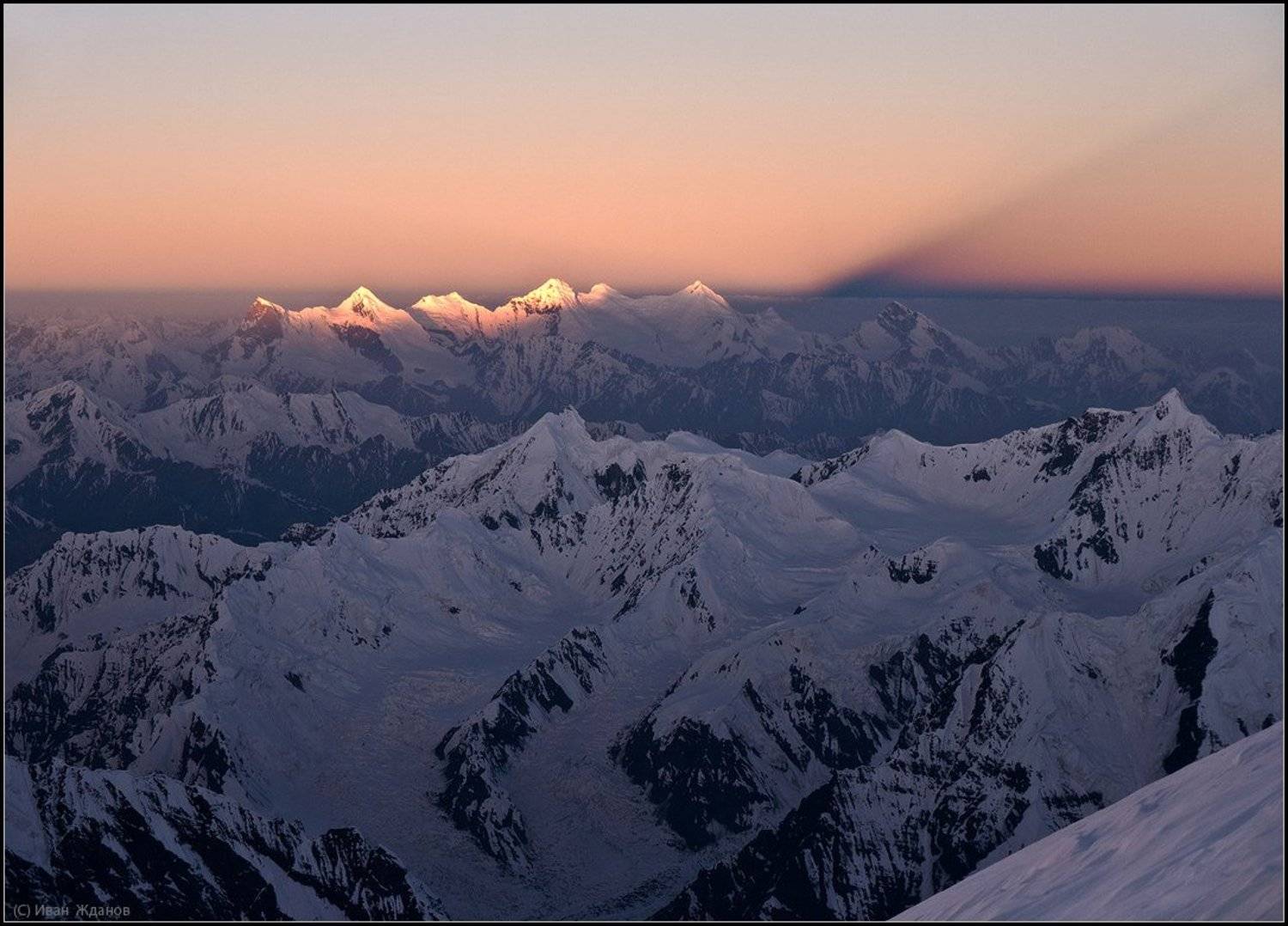 горы, памир, ледник, вершины, рассвет, туризм, альпинизм, пик коммунизма, Иван Жданов