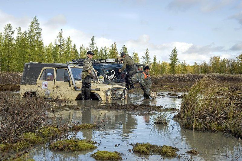 джип, экстрим Дошли до точкиphoto preview