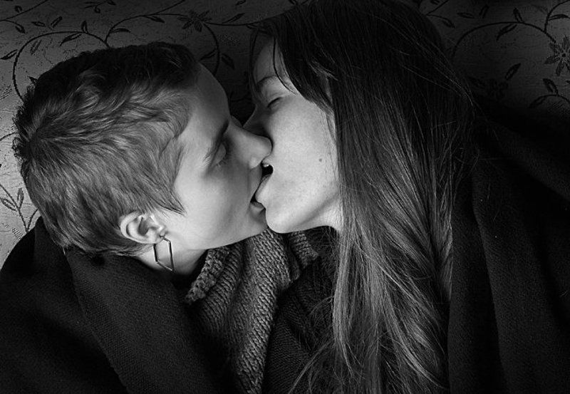 поцелуй, любовь, жанр photo preview