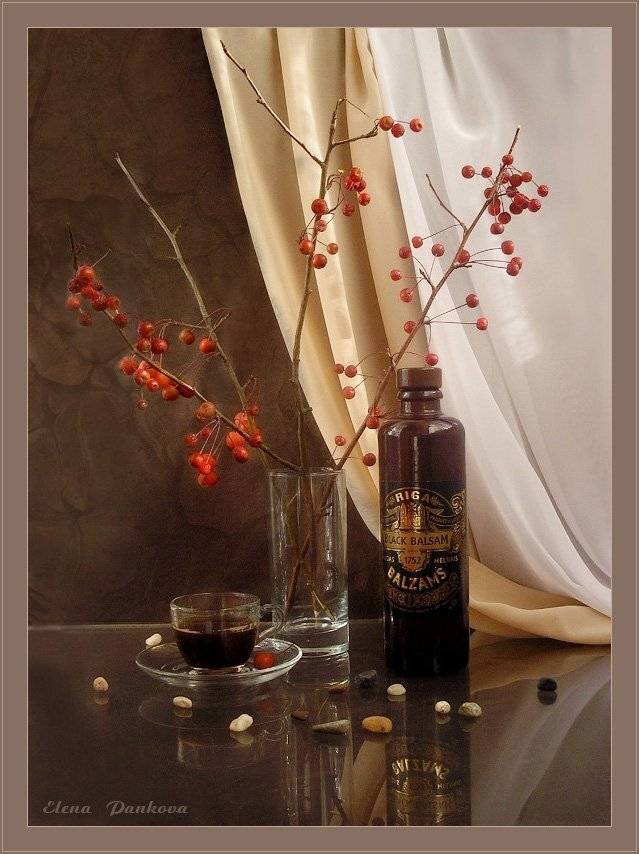 " Еще не вечер...". Автор: Elena Pankova рига, бальзам, кофе, камешки, Elena Pankova