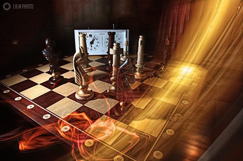 шахматы, свет Шахматное помешательство...photo preview