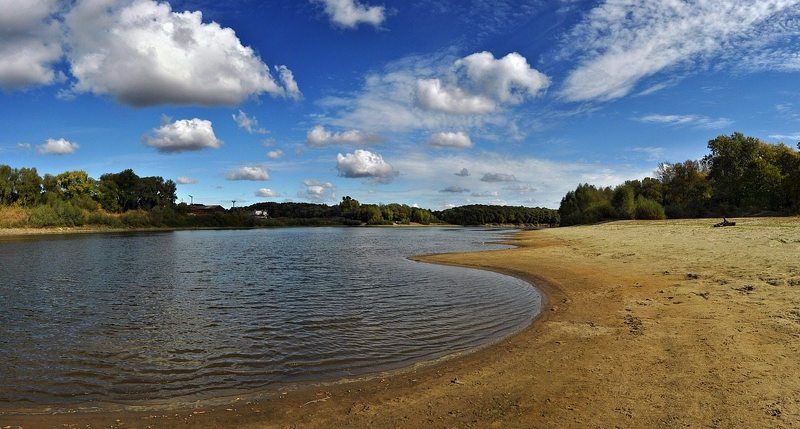 На речной косеphoto preview