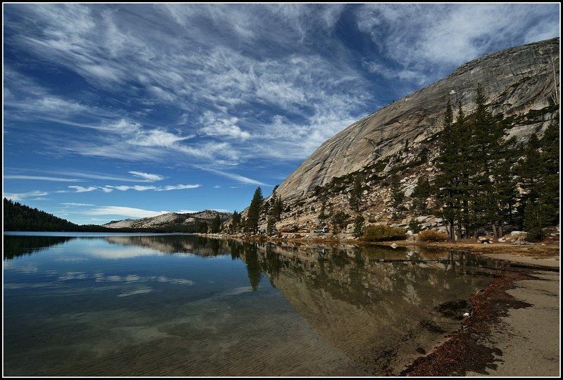 Озеро в горахphoto preview