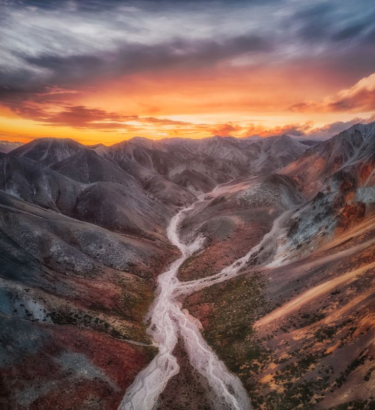 Хребет Черского, Якутия, дроны, аэрофото, aerialphoto, Landscape, aerial landscape, тундра, горы, Россия, осень, осенний пейзаж люди горphoto preview