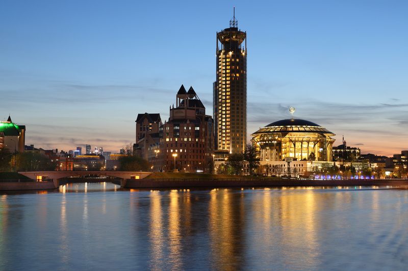 Вид с набережной на м. Пролетарская Москваphoto preview