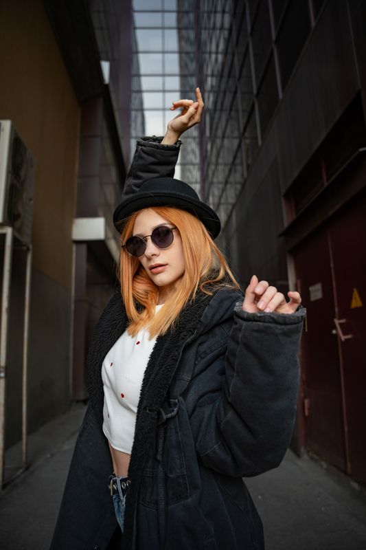 женский портрет, гламур, уличный портрет, фэшн Rock&Fashionphoto preview