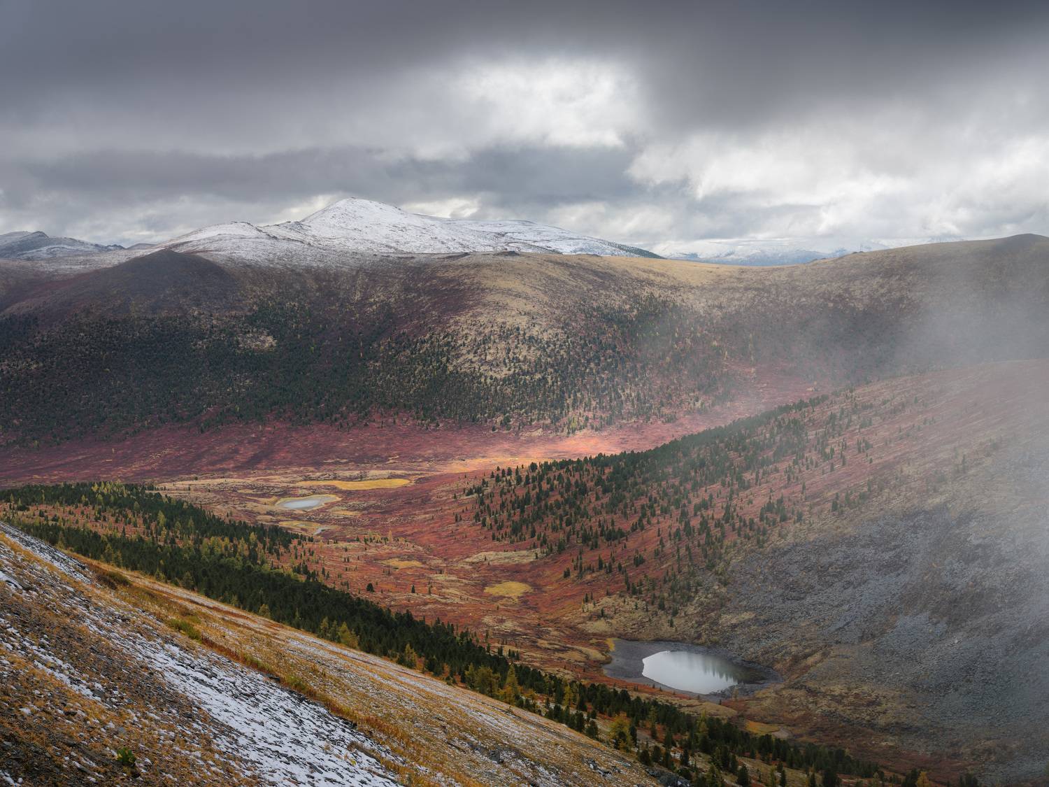 Саяны. / Sayan.. Автор: Леонтьев Константин саяны, горы, облака, Леонтьев Константин