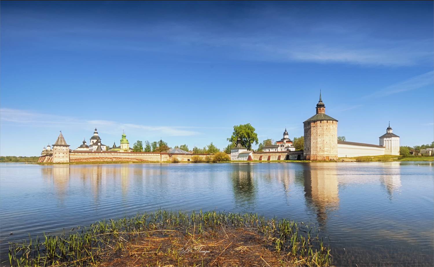 озеро монастырь отражения, Вера Петри