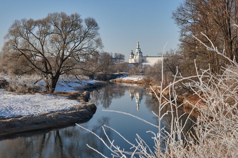 Морозное утро в конце мартаphoto preview