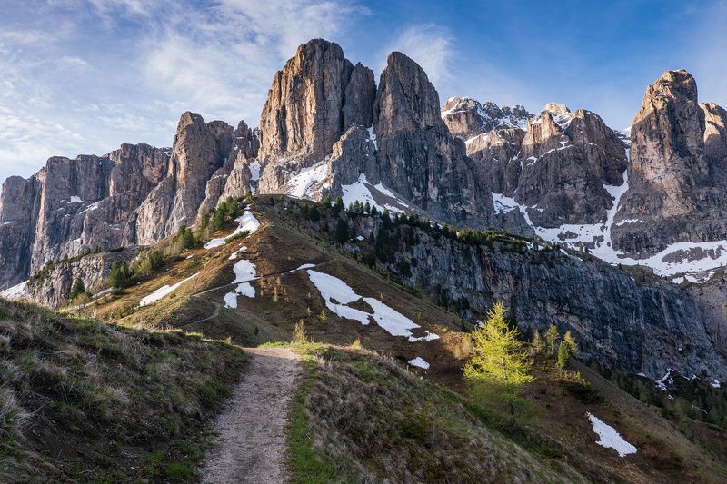 Доломиты в утреннем светеphoto preview