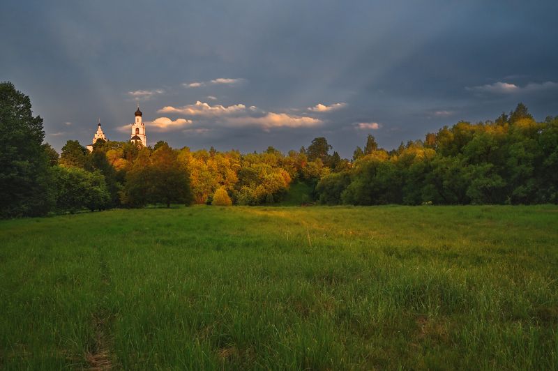 вечер,закат,храм,свет.лучи,небо,облака вечерphoto preview