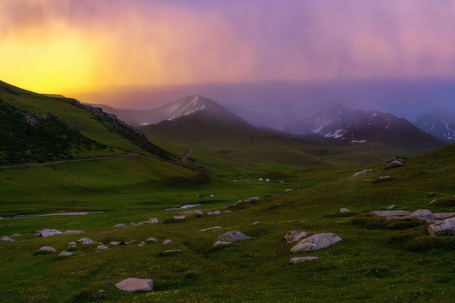Первый солнца луч. Автор: Сергей Межин , Сергей Межин