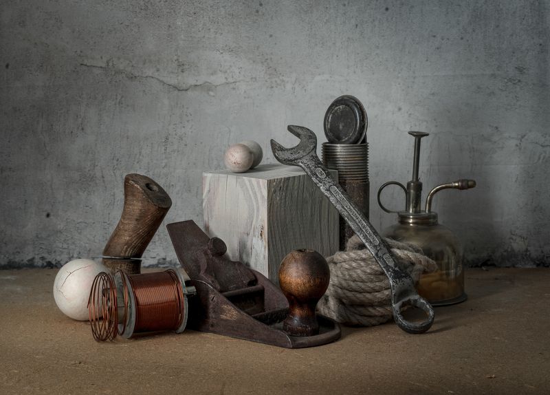 Кучка из старого чуланчикаphoto preview