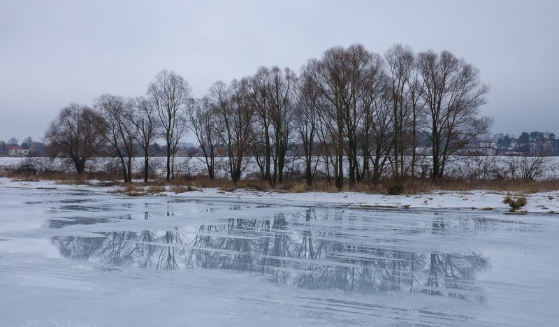 2015 год, Берег, Весна, Вода, Деревья, Лёд, Москва река, Отражение, Пасмурно, Таяние Отражение весныphoto preview
