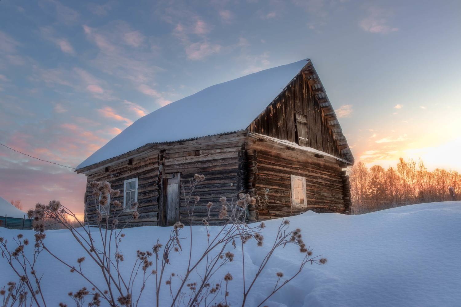 Низкий дом мой давно ссутулился.... Автор: Сережа Сережин , Сережа Сережин