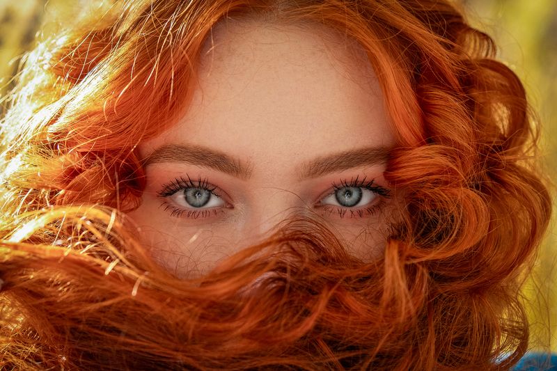девушка, рыжеволосая, голубые глаза, глаза Эти глаза напротивphoto preview
