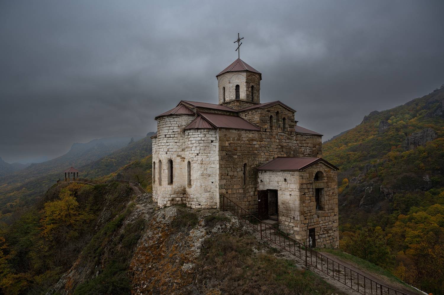 храм, шоана, монастырь, вера, аланы, карачаево-черкесия, горы, история, религия, Арсен Алабердов