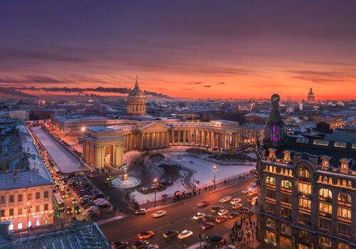 Вечерний Петербург. Вид на Дом Зингера и Казанский собор.
