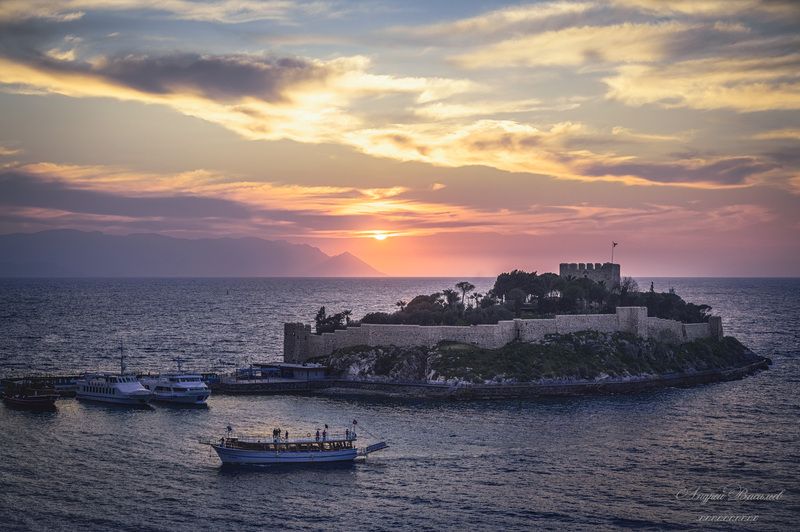 городской пейзаж, пейзаж, закат, Кушадасы, Турция Кушадасы, Турцияphoto preview