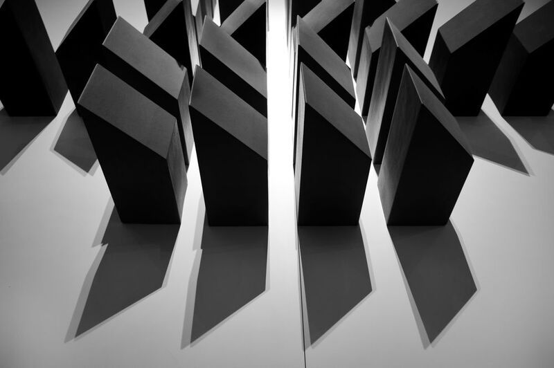 геометрия, тени Современные сталагмитыphoto preview