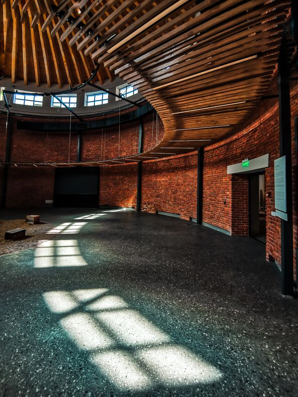 Свет и теньphoto preview