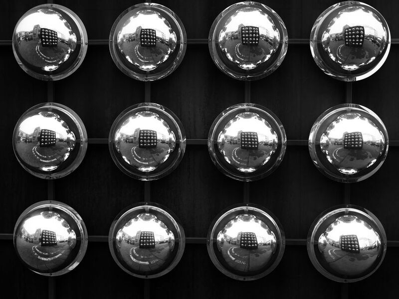 круг, геометрия, отражение, бесконечность Изменяющаяся бесконечностьphoto preview