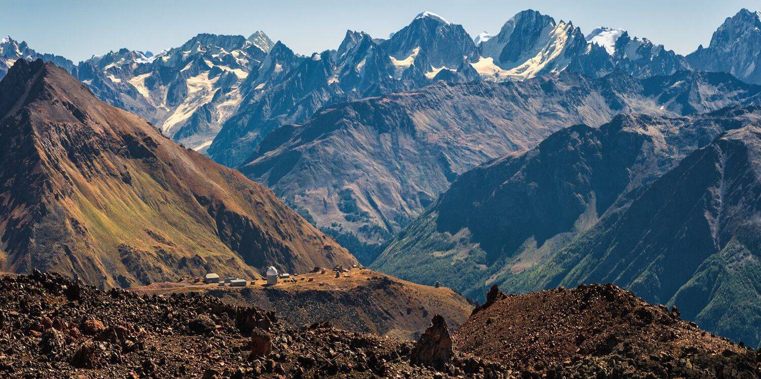 Утро Приэльбрусья. Автор: Игорь Мелекесцев , Игорь Мелекесцев