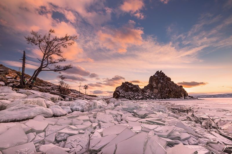 Бурхан, Шаманка, скала, закат, лед, Байкал Шаманка вечерняяphoto preview